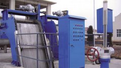 Rotary type grille decontamination machine